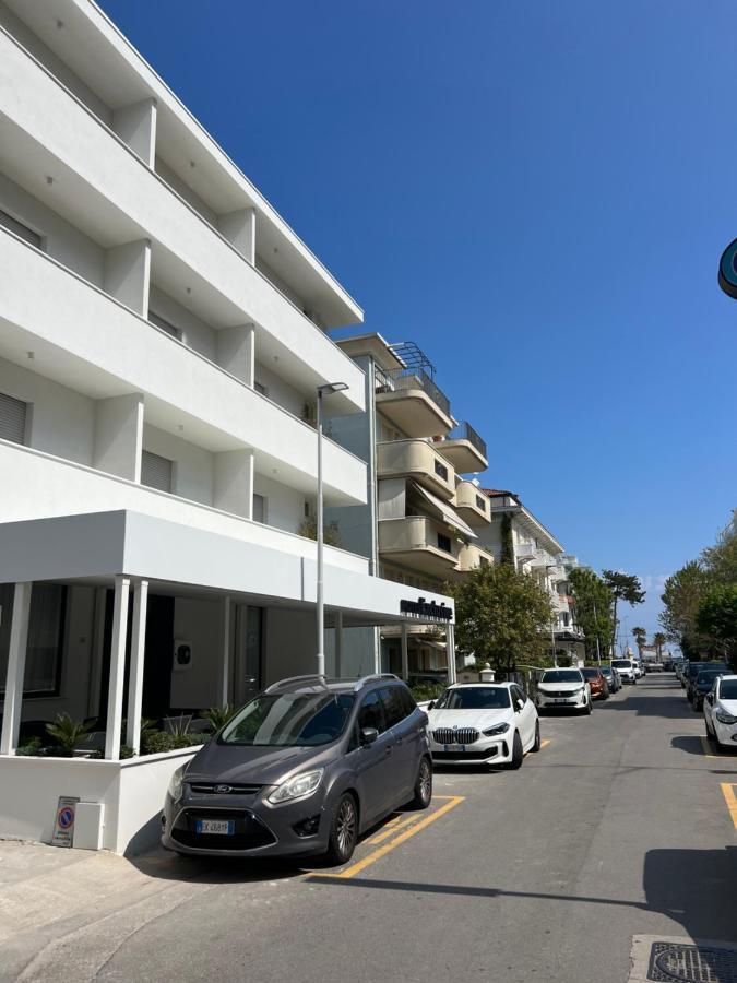 Hotel Exclusive In Pieno Centro - Nuova Gestione 2025 Riccione Exterior photo