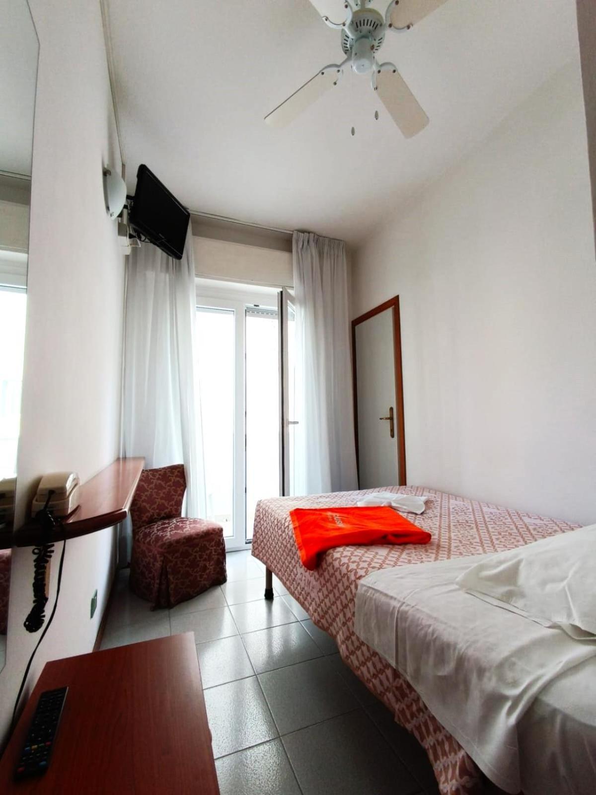 Hotel Exclusive In Pieno Centro - Nuova Gestione 2025 Riccione Exterior photo